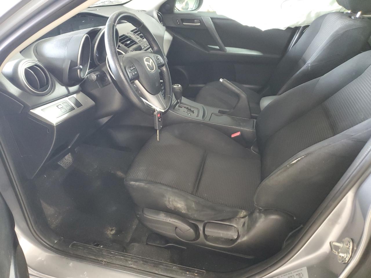 2012 Mazda 3 - Image 7