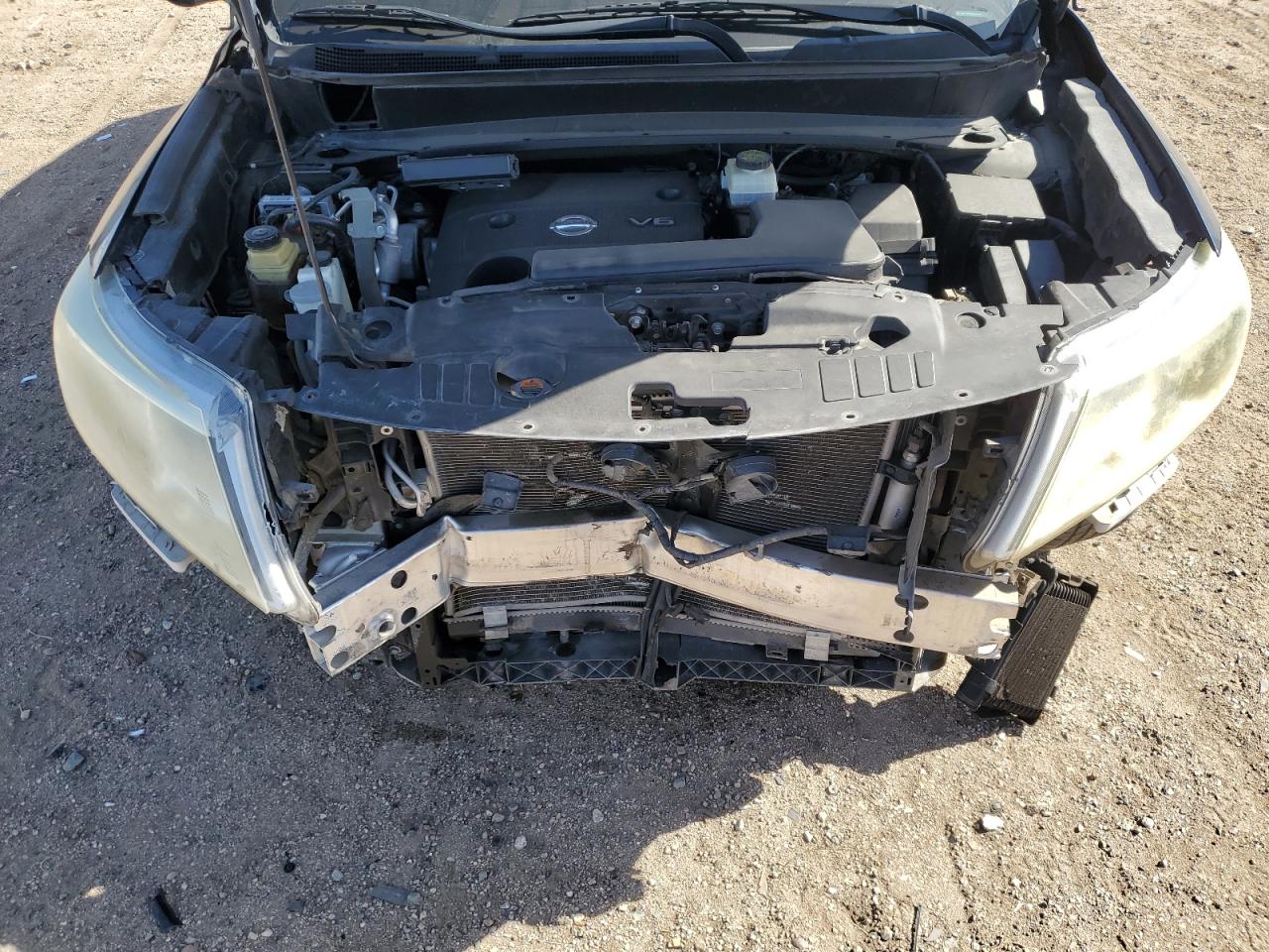 2016 Nissan Pathfinder - Image 12