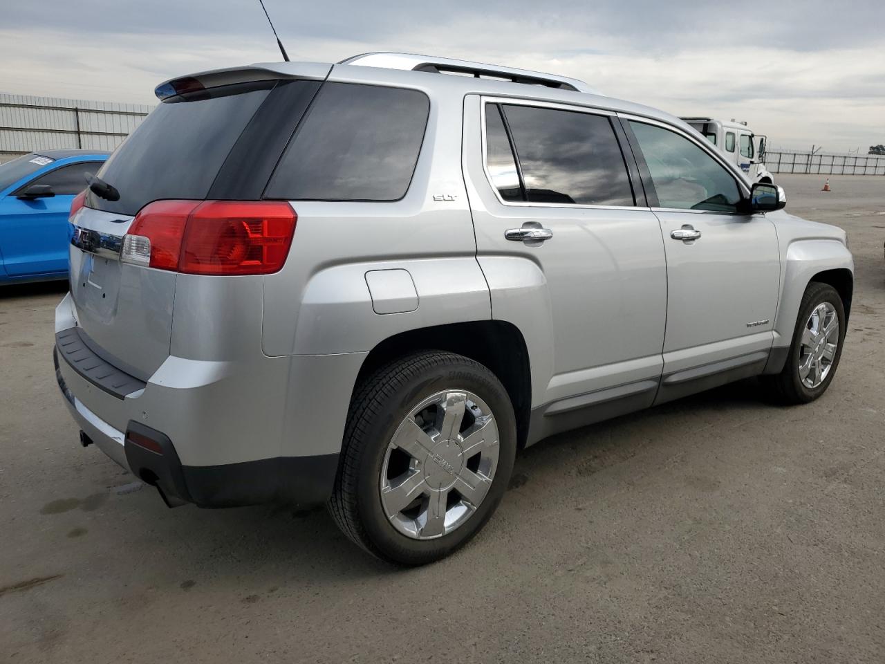 2011 GMC Terrain - Image 3