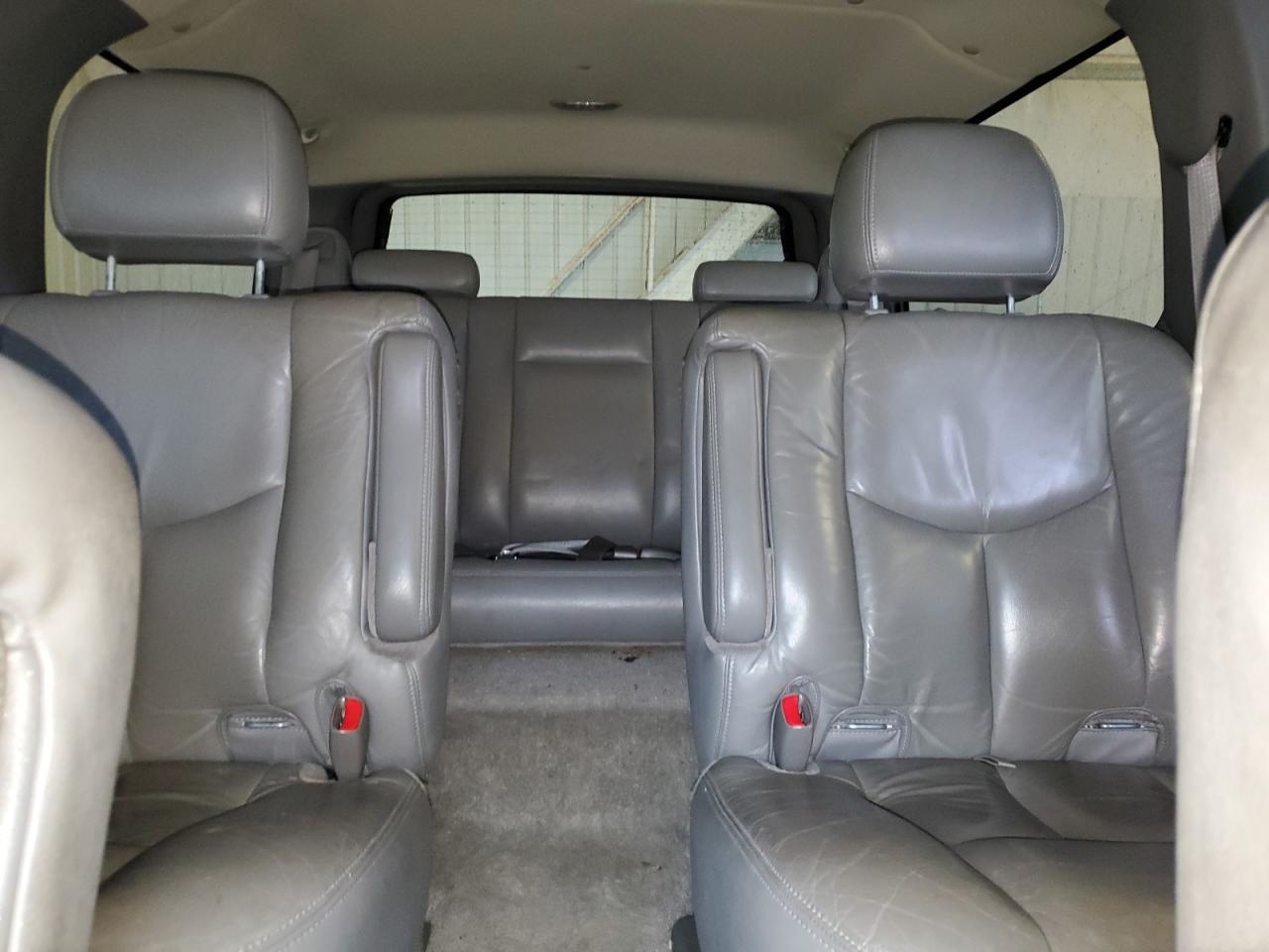 2003 GMC Yukon - Image 10
