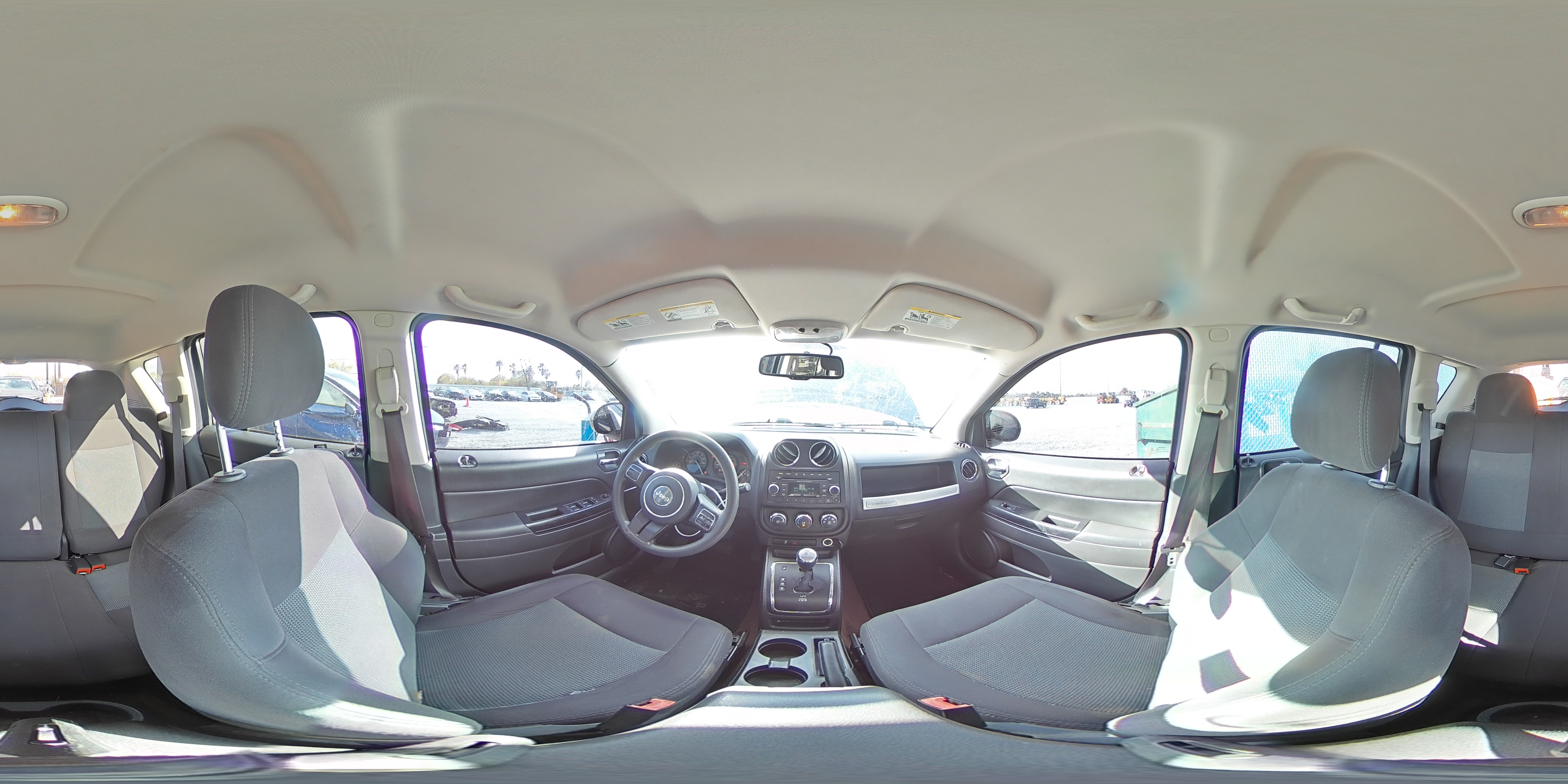 2016 Jeep Compass - Image 16