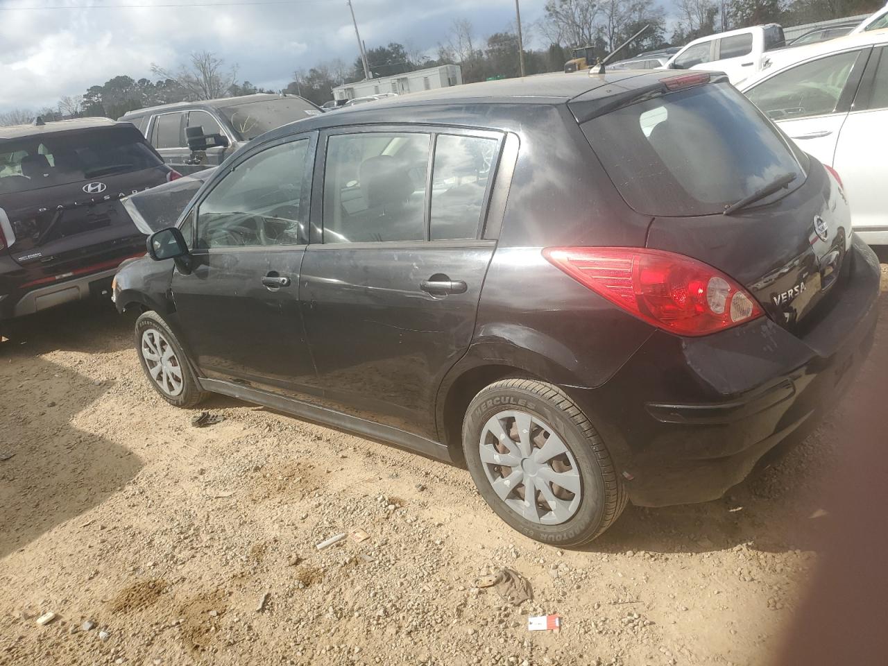 2012 Nissan Versa - Image 2