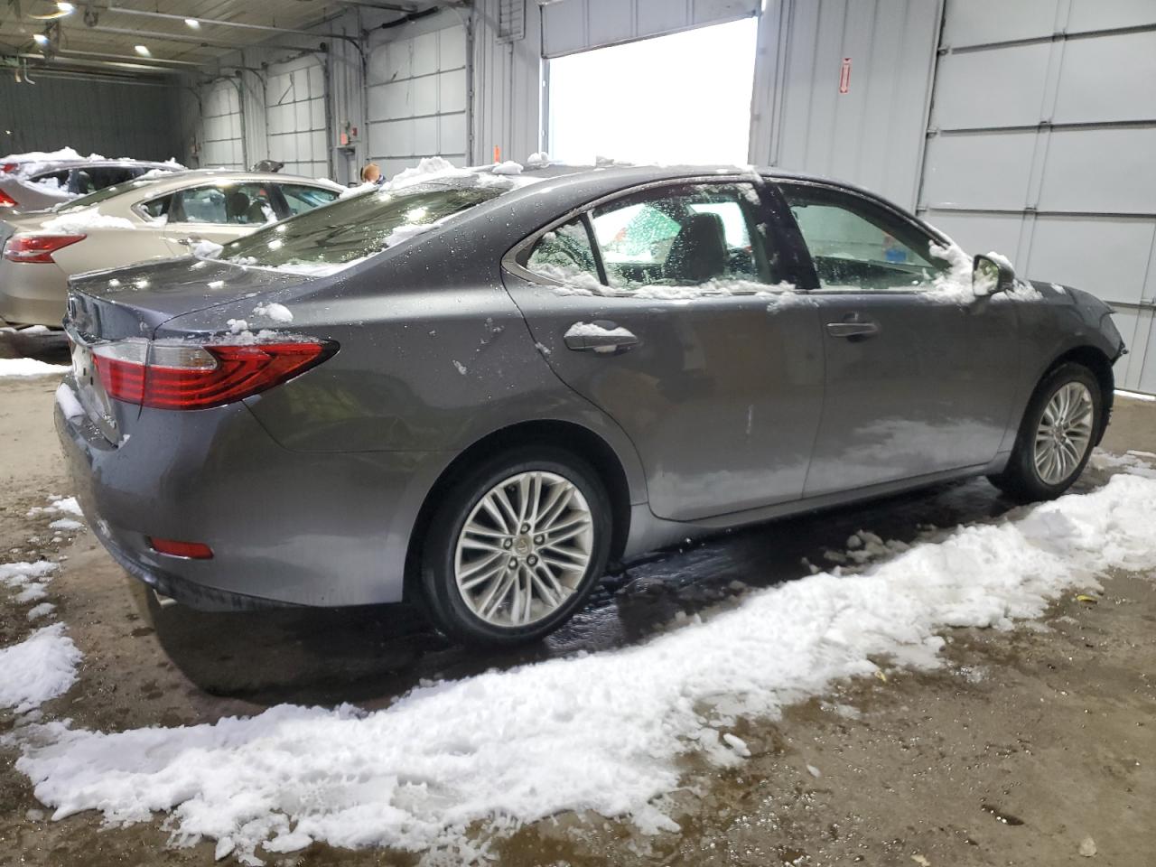 2014 Lexus ES - Image 3