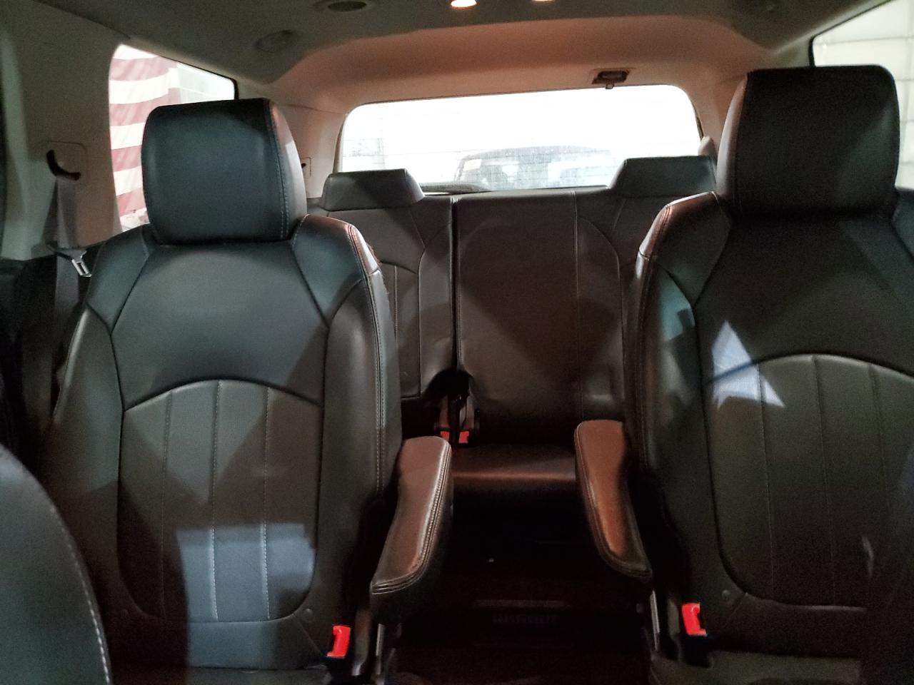 2015 GMC Acadia - Image 10
