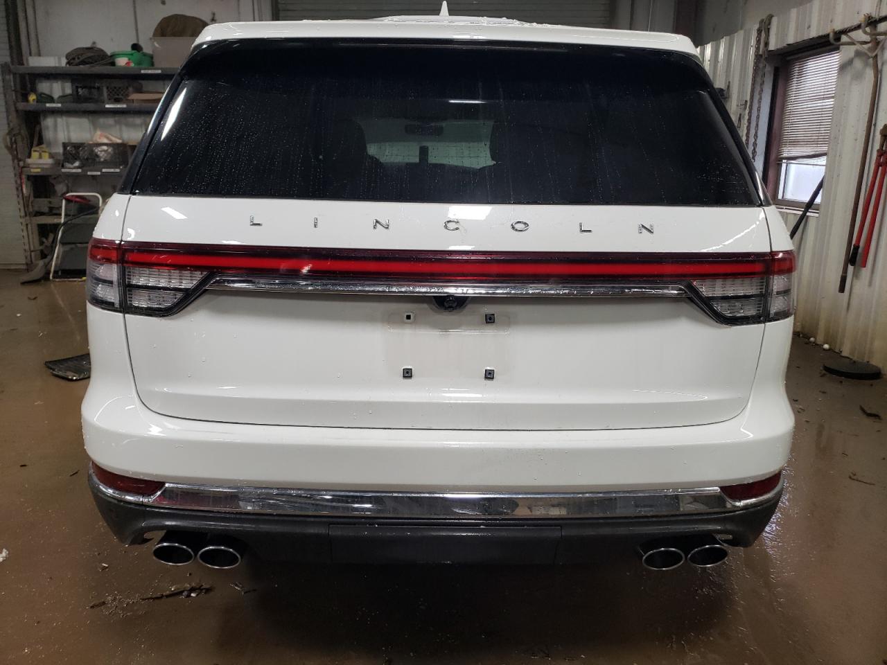 2021 Lincoln Aviator - Image 6