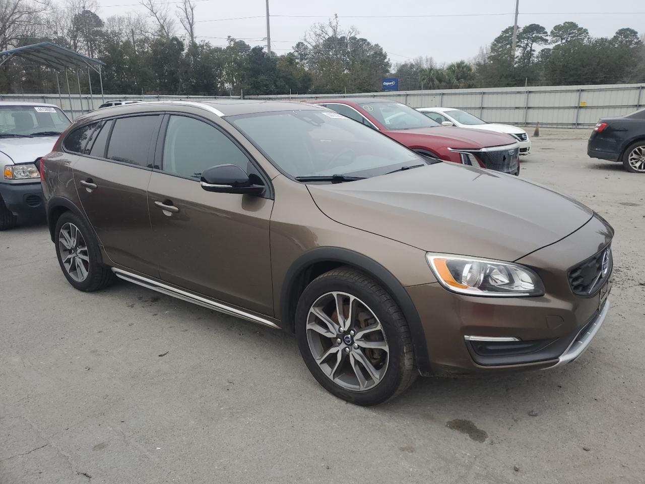 2016 Volvo V60 - Image 4