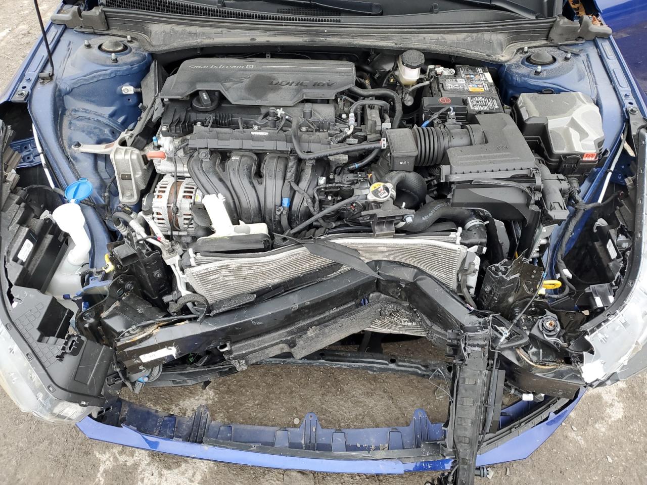 2023 Hyundai Elantra - Image 12