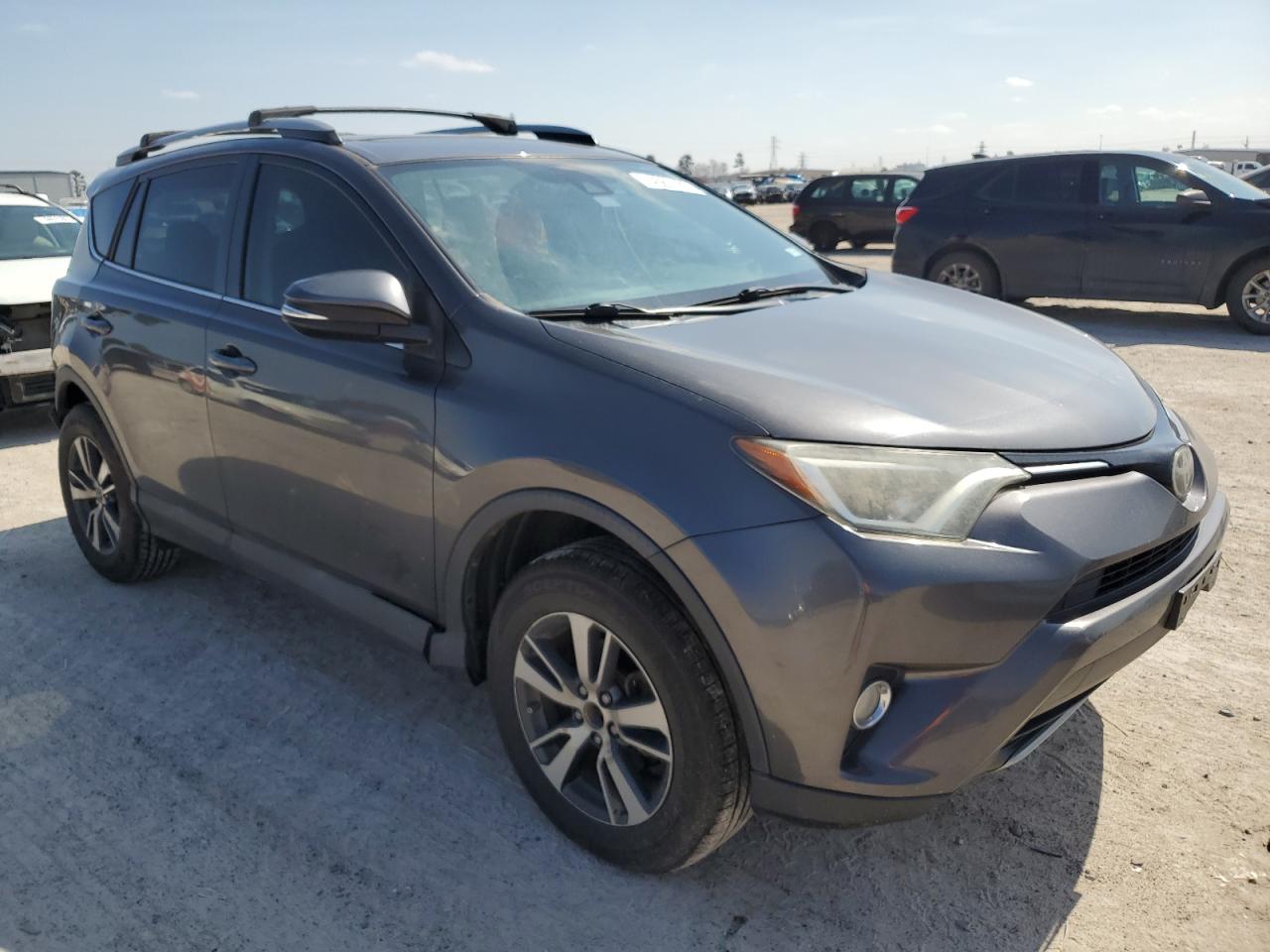 2018 Toyota RAV 4 - Image 4
