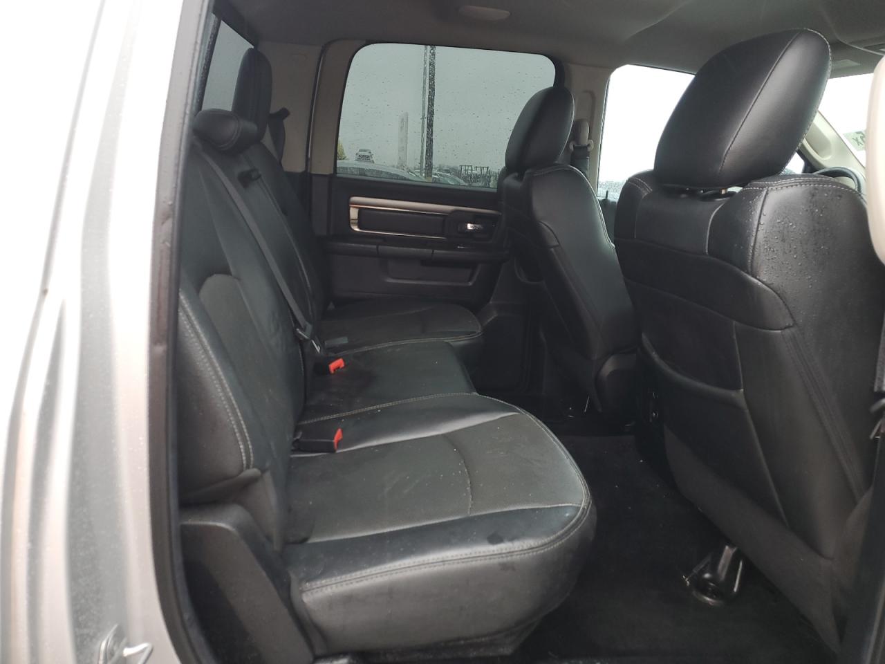 2014 RAM 1500 - Image 10