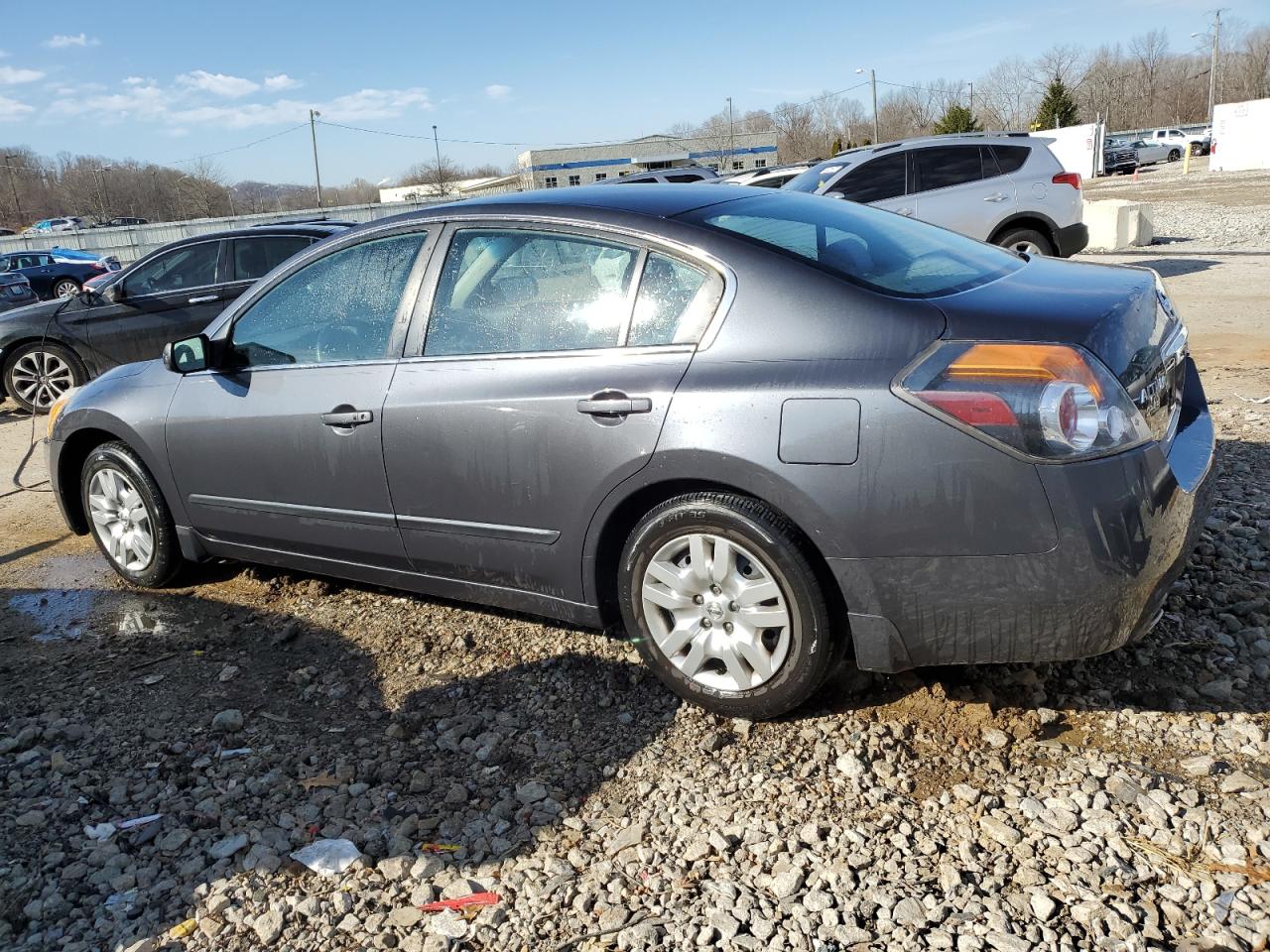 2012 Nissan Altima - Image 2