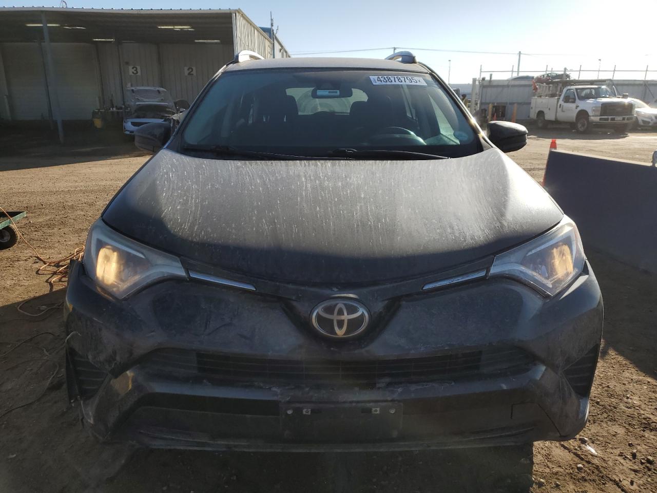 2017 Toyota RAV 4 - Image 5