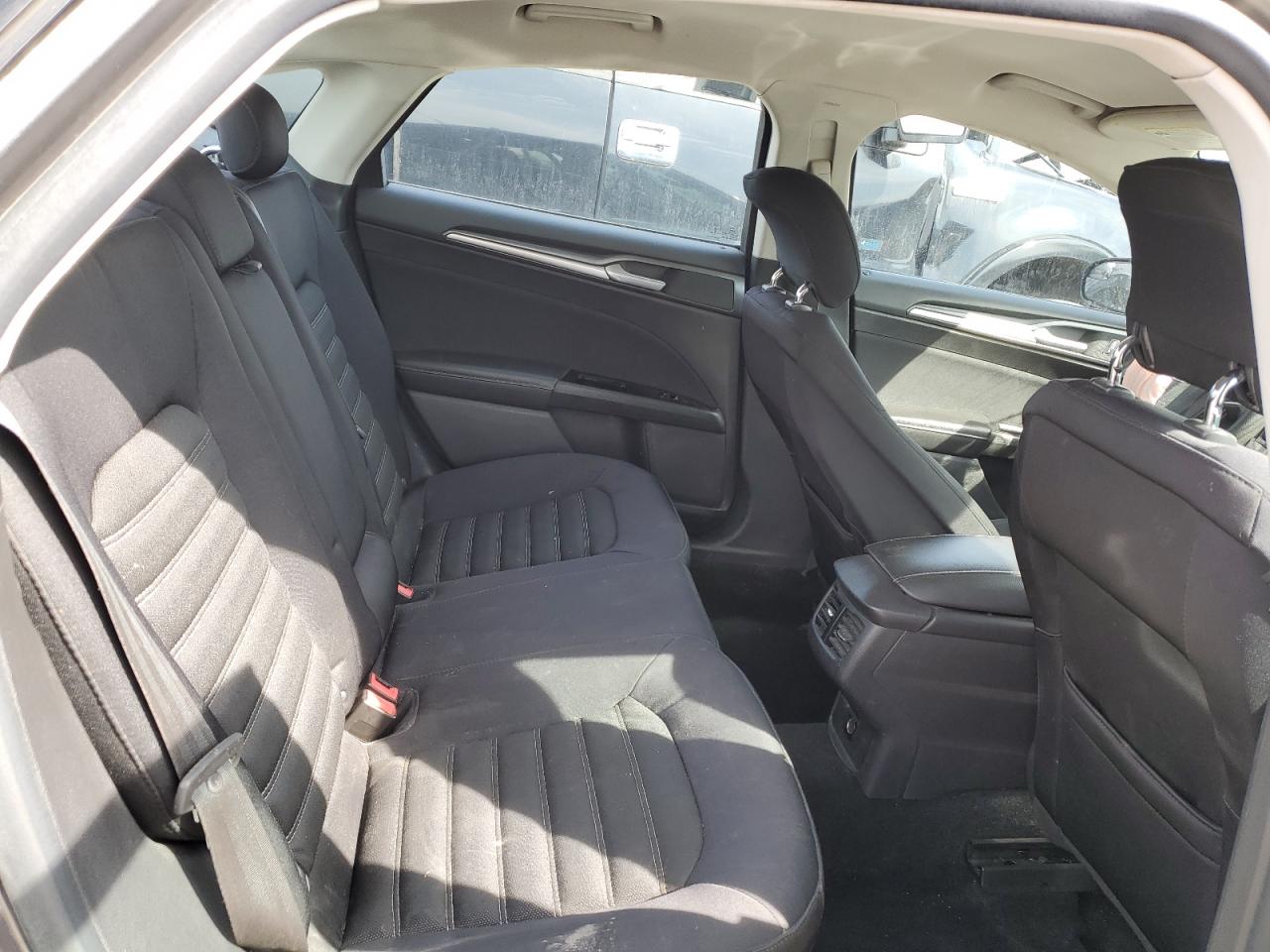 2013 Ford Fusion - Image 10