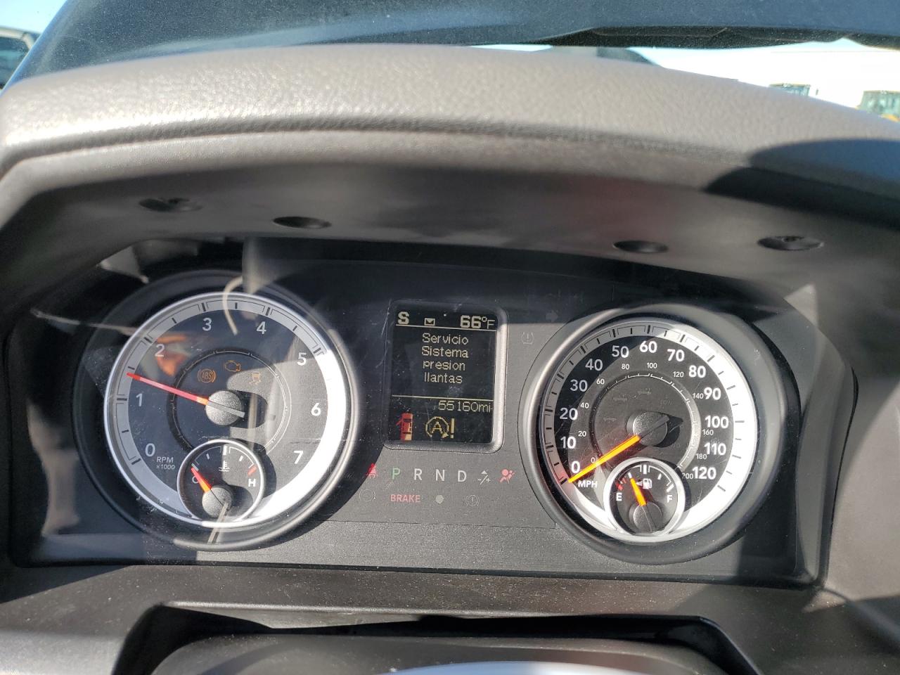 2013 RAM 1500 - Image 9