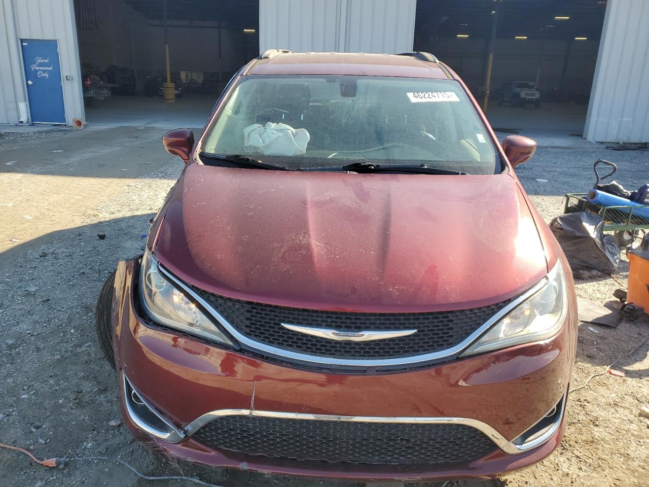 2017 Chrysler Pacifica - Image 5