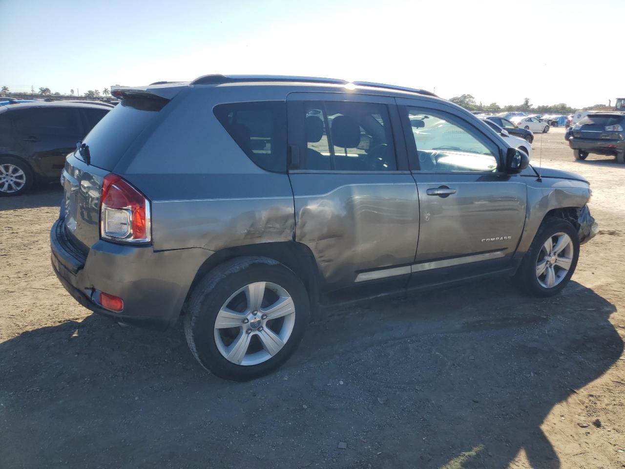 2011 Jeep Compass - Image 3