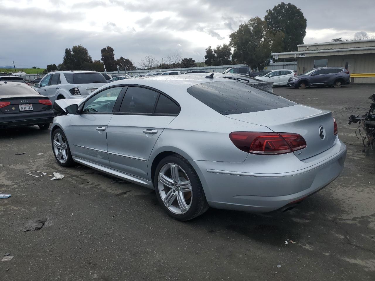 2017 Volkswagen Passat CC - Image 2