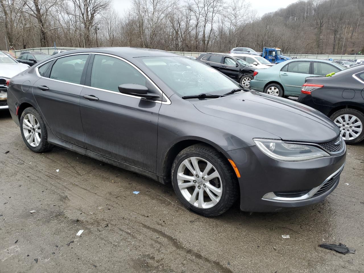 2015 Chrysler 200 - Image 4