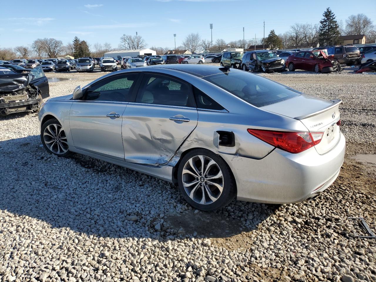 2013 Hyundai Sonata - Image 2
