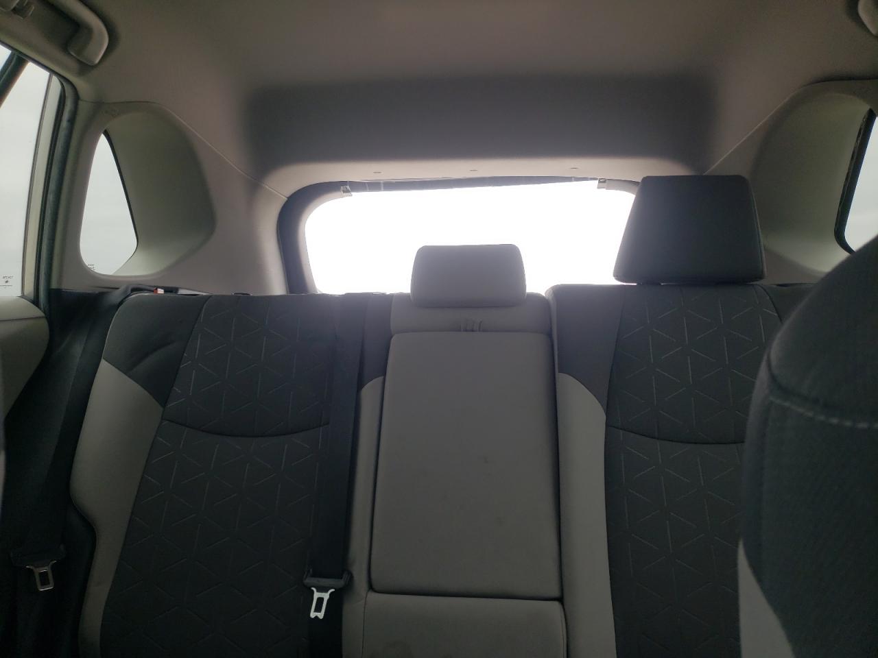 2020 Toyota RAV 4 - Image 10