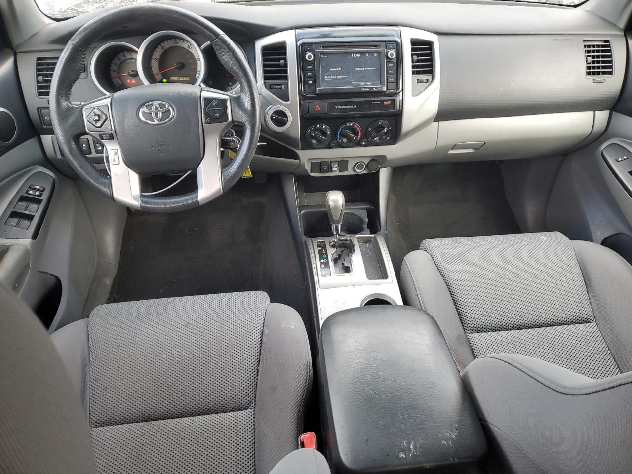 2015 Toyota Tacoma - Image 8