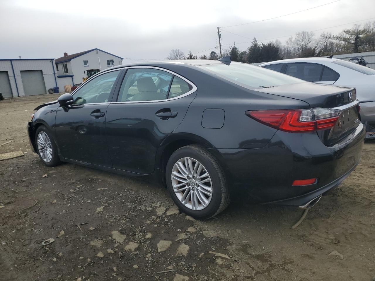 2017 Lexus ES - Image 2