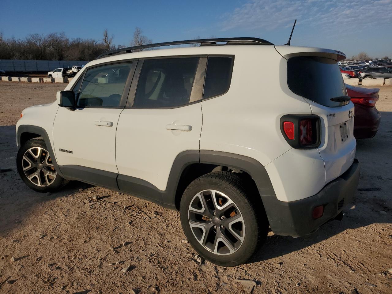 2018 Jeep Renegade - Image 2