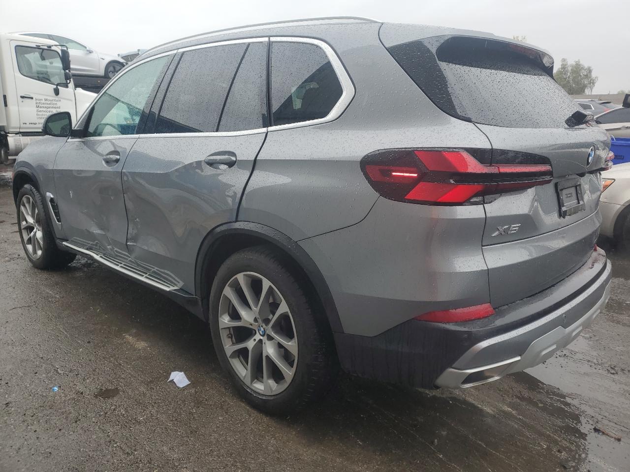 2024 BMW X5 - Image 2
