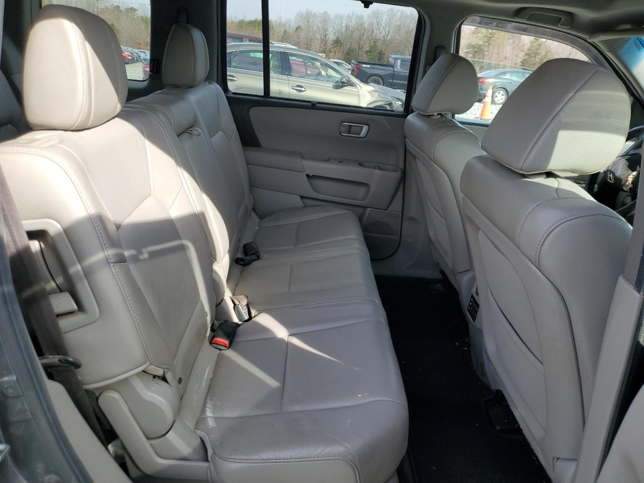 2012 Honda Pilot - Image 11