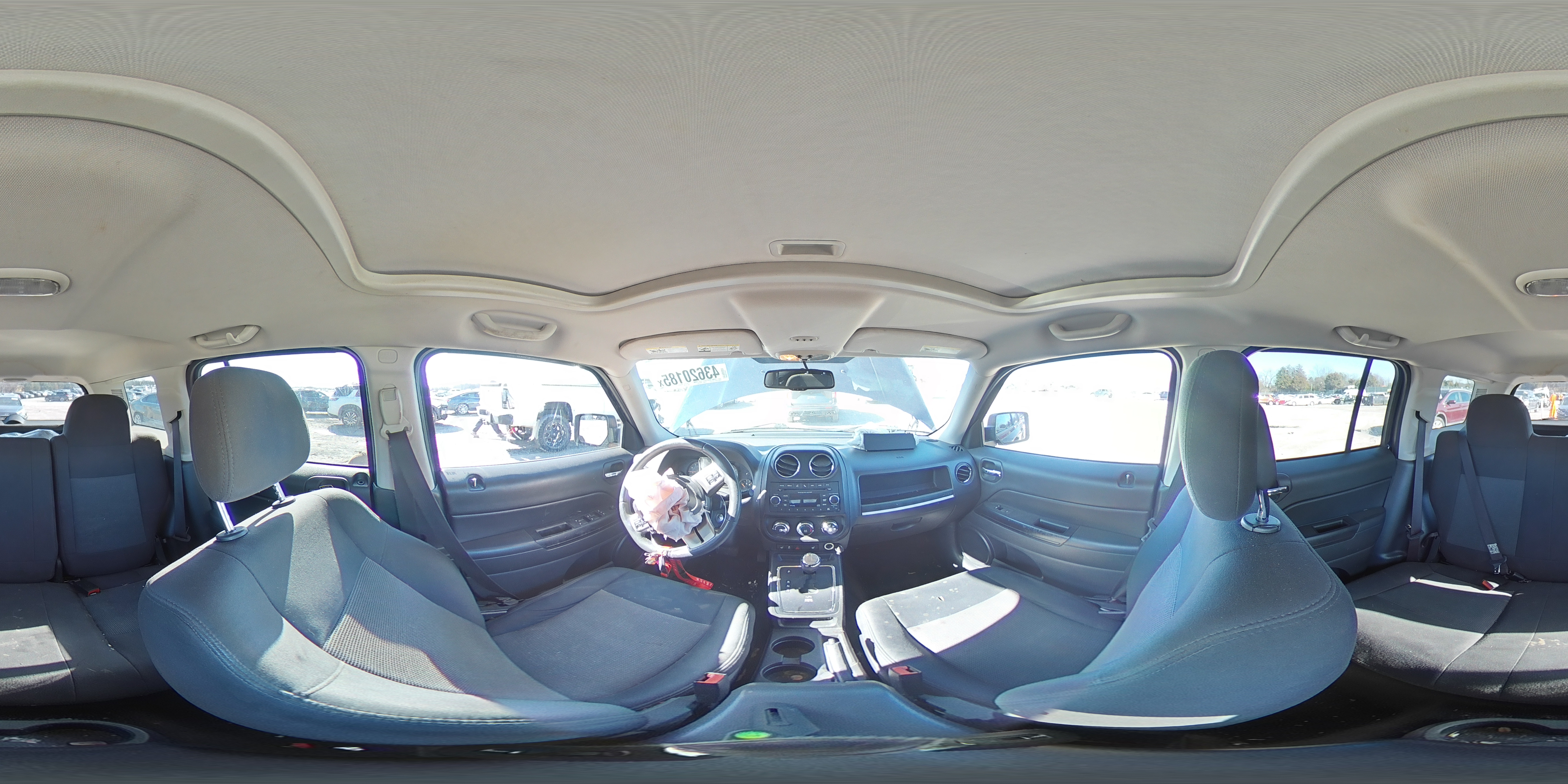 2014 Jeep Liberty (Patriot) - Image 13