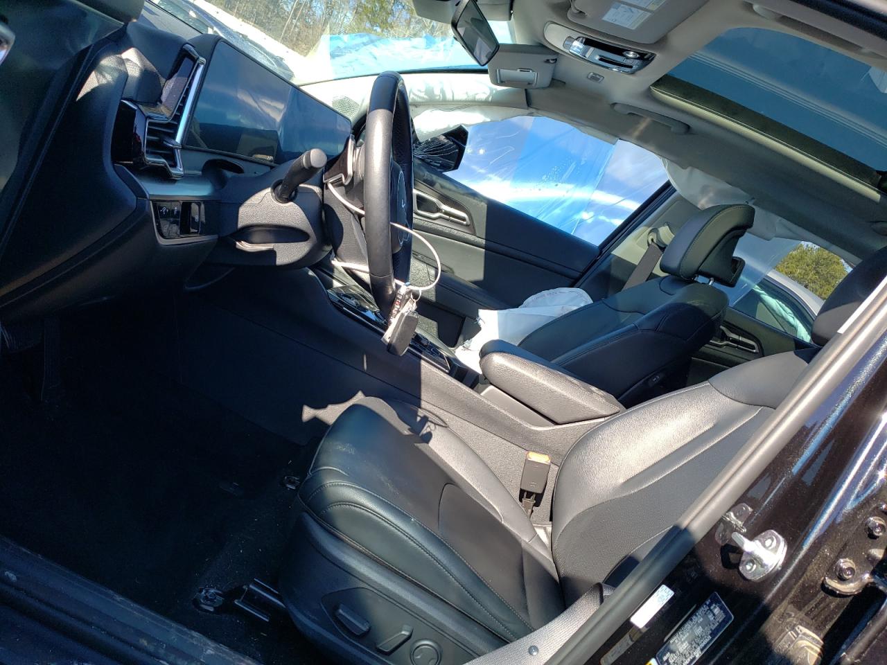 2023 Kia Sportage - Image 7