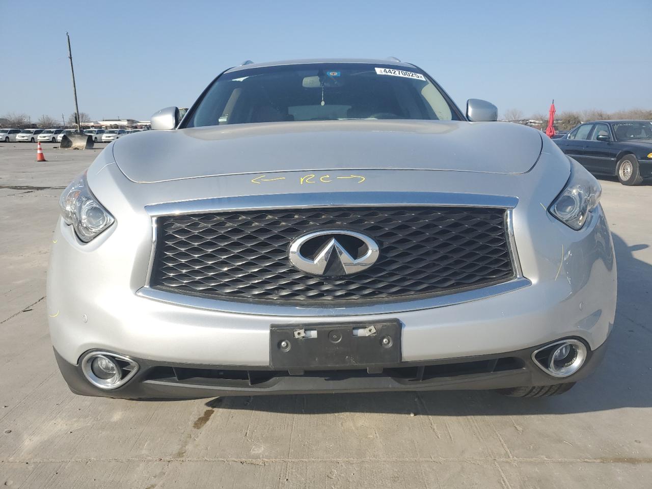 2017 Infiniti QX70 - Image 5