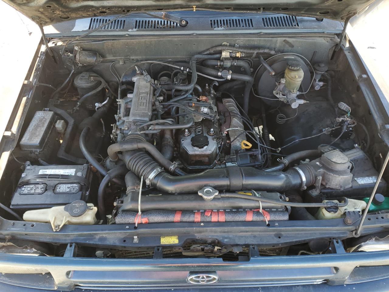 1994 Toyota Pickup - Image 12