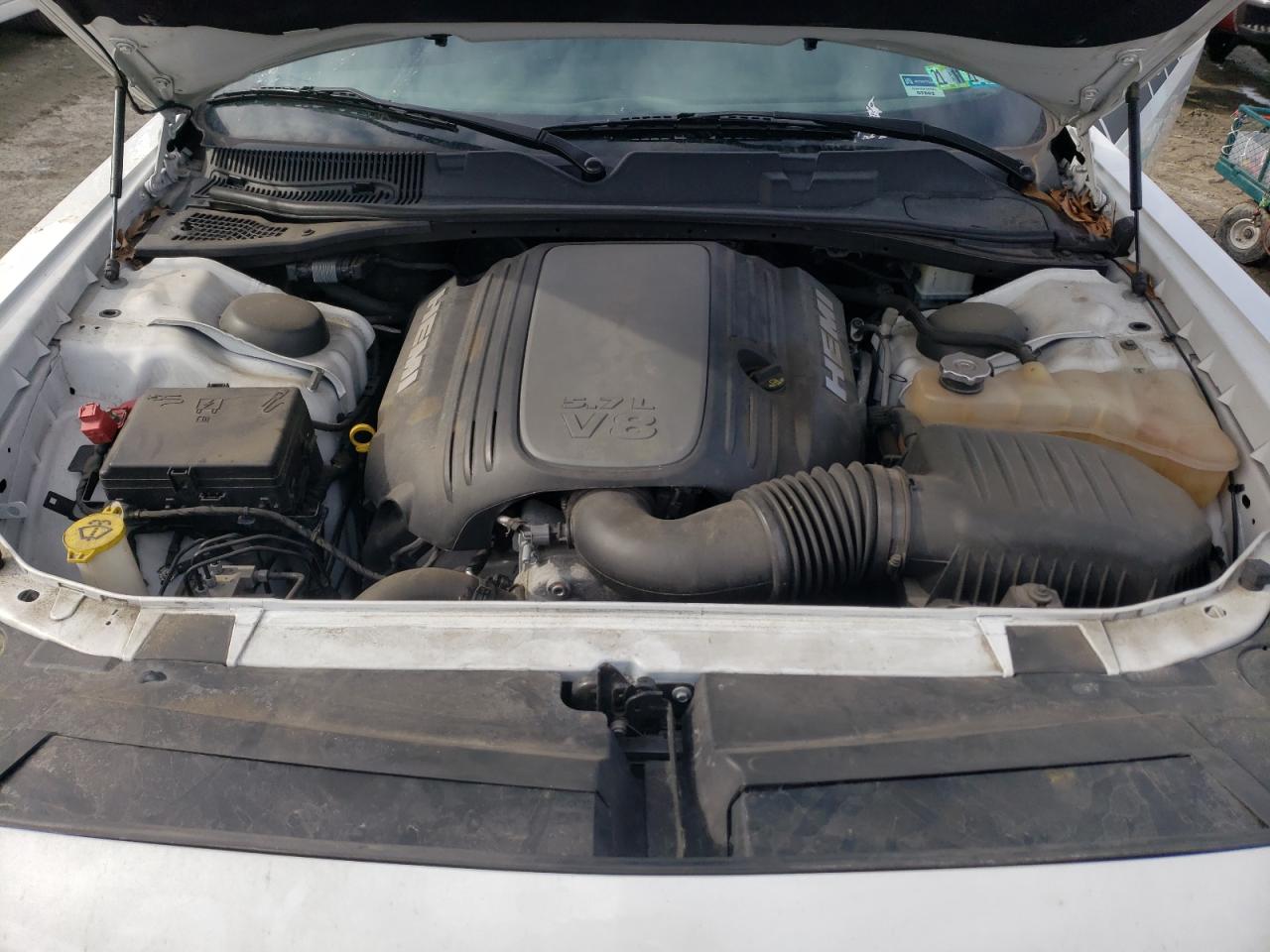 2019 Dodge Challenger - Image 11