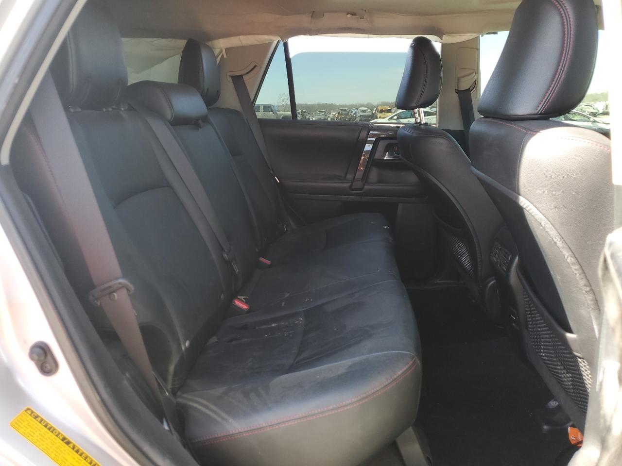 2016 Toyota 4Runner - Image 11