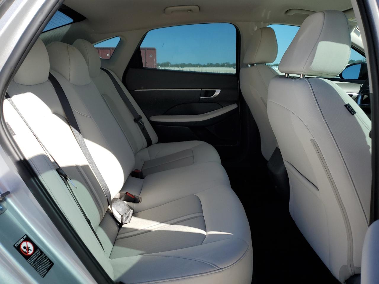 2023 Hyundai Sonata - Image 10