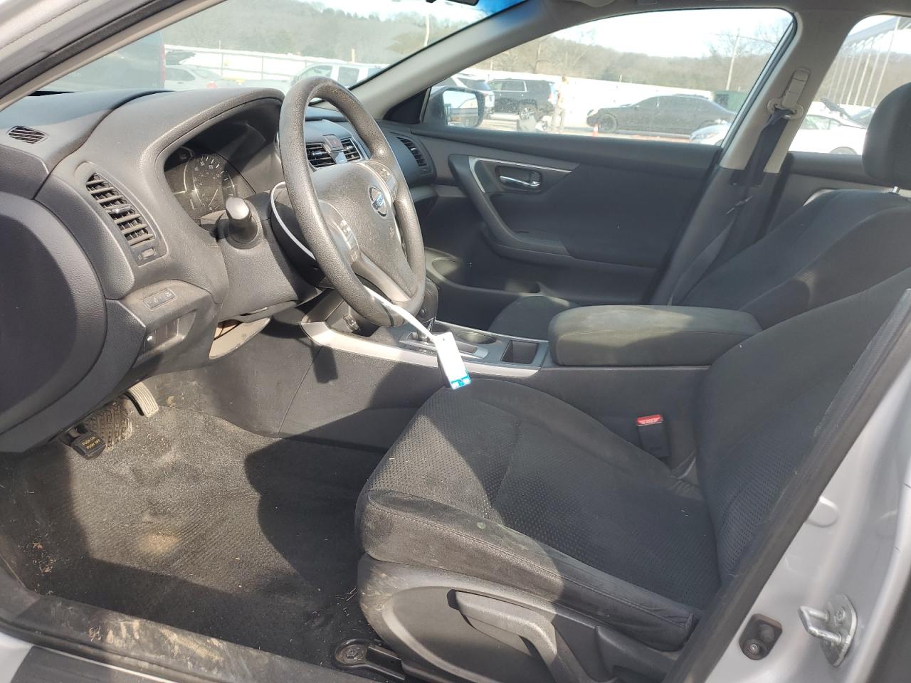 2015 Nissan Altima - Image 7