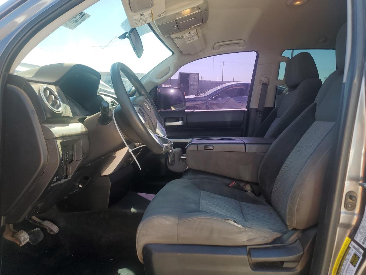 2014 Toyota Tundra - Image 7