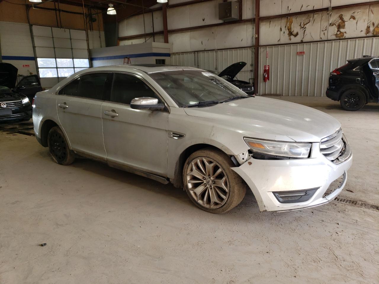 2013 Ford Taurus - Image 4