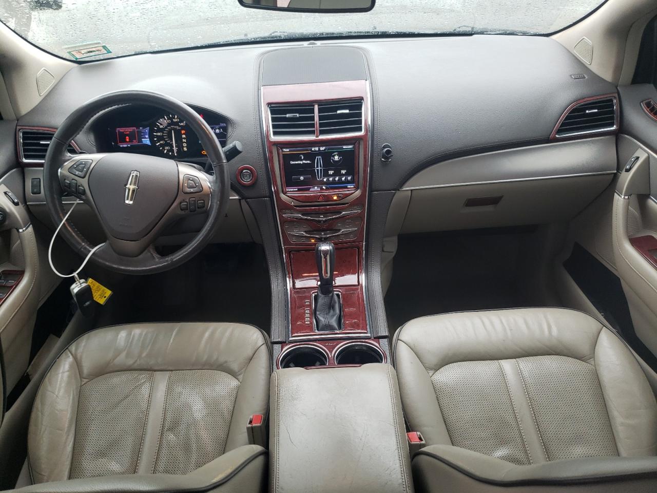 2013 Lincoln MKX - Image 8