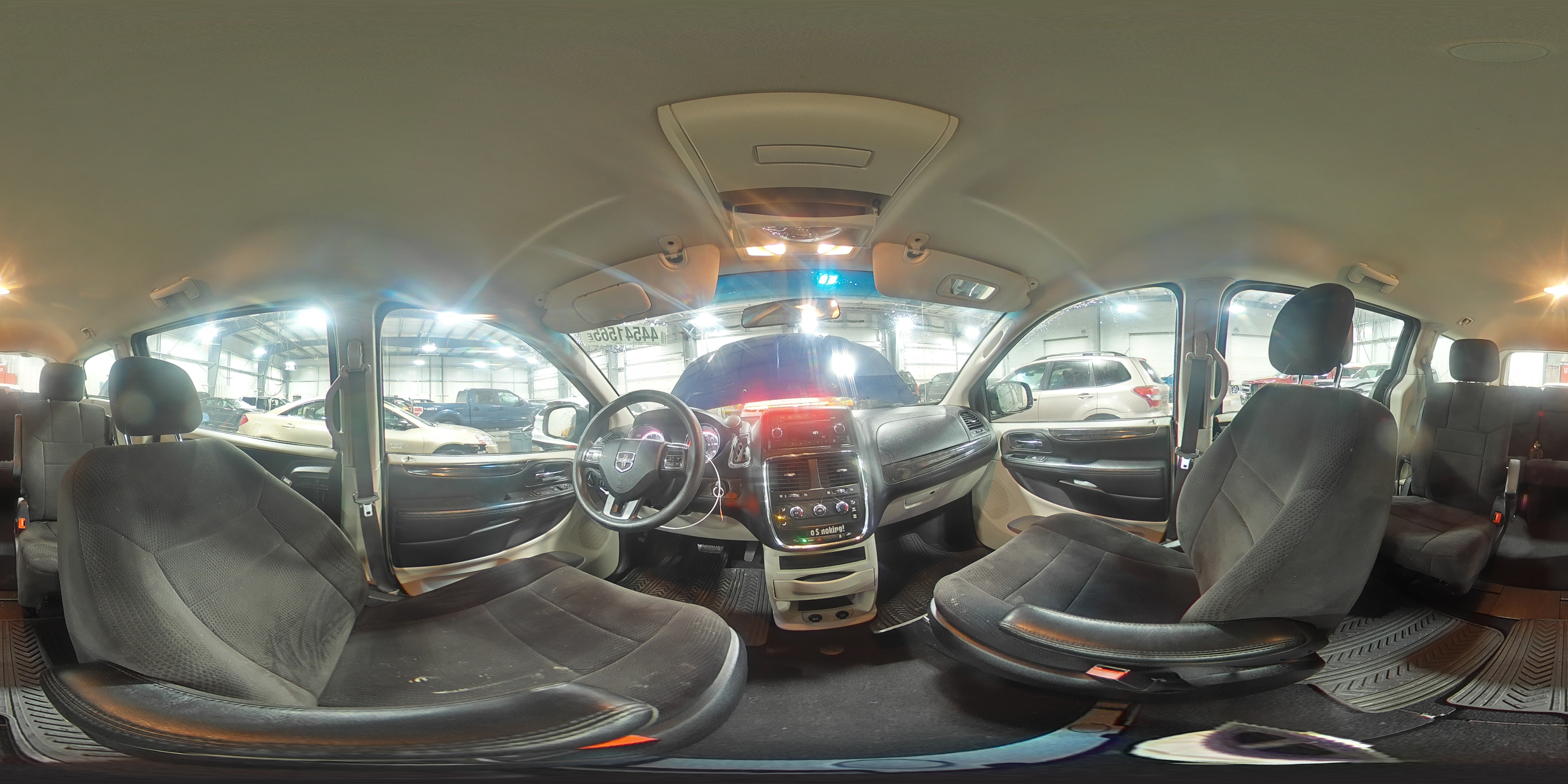 2012 Dodge Caravan - Image 15