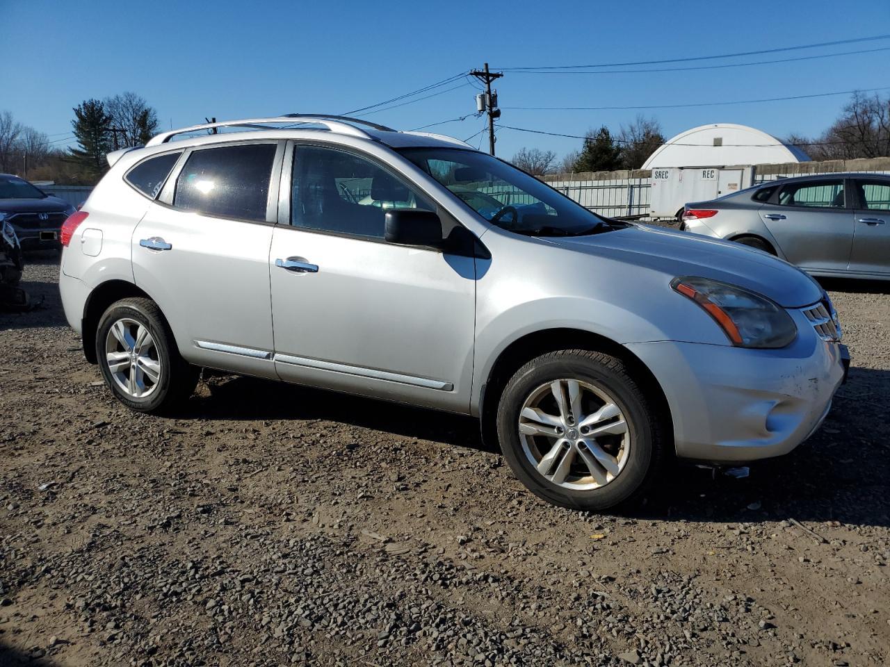 2015 Nissan Rogue - Image 4