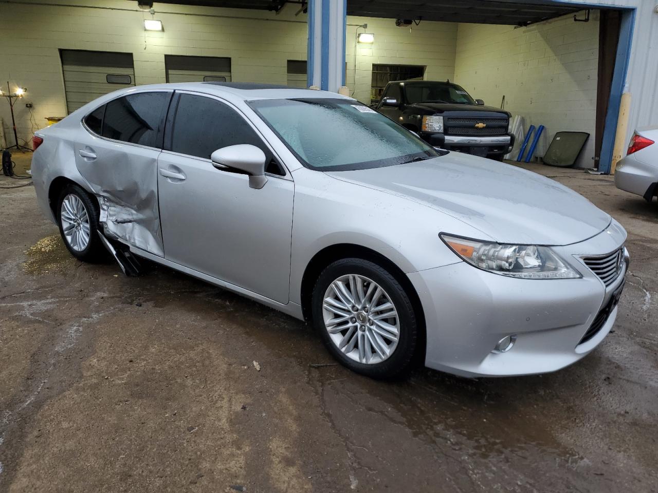 2013 Lexus ES - Image 4