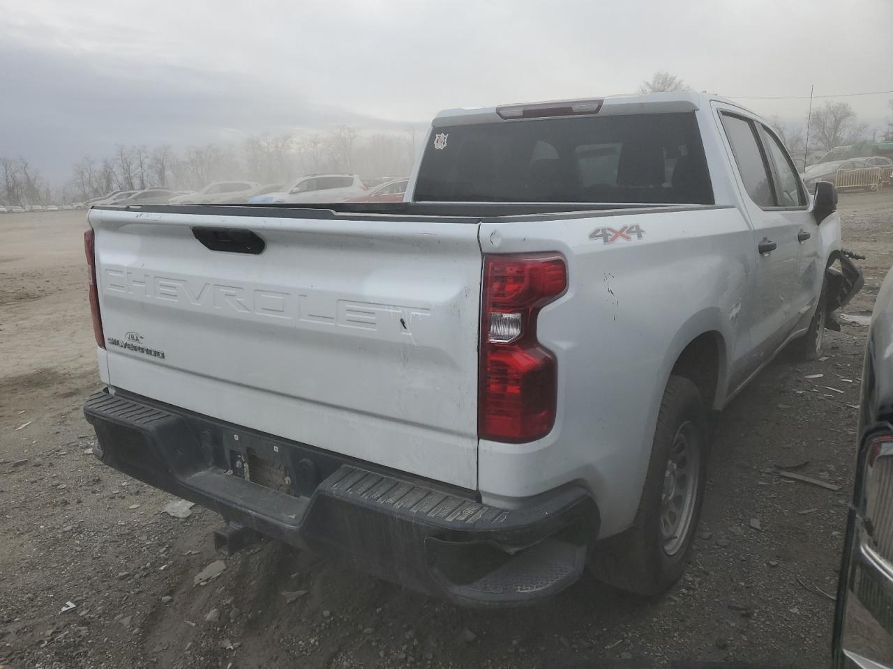 2021 Chevrolet Silverado - Image 3