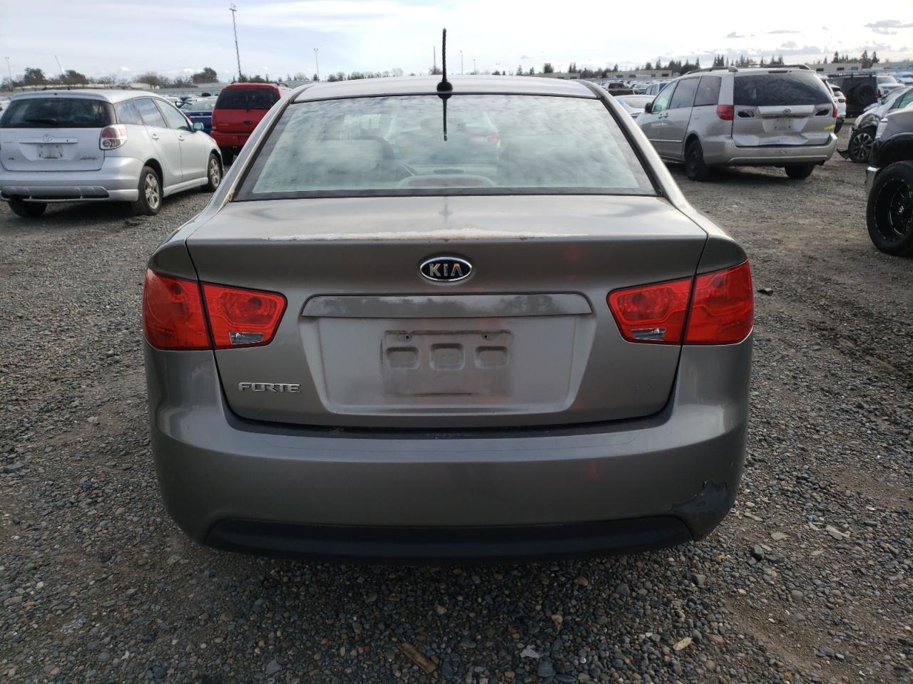 2010 Kia Forte - Image 6