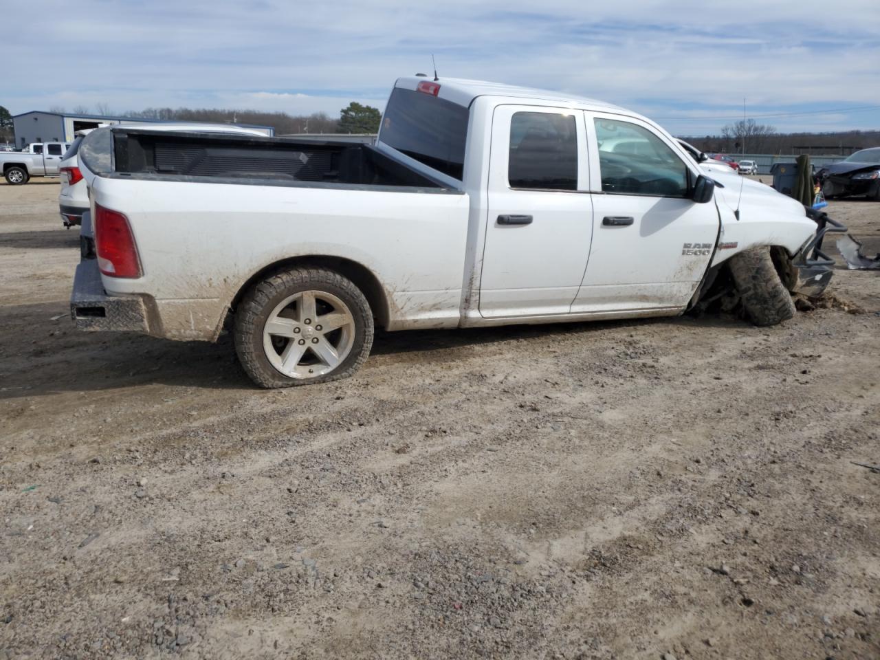 2016 RAM 1500 - Image 3