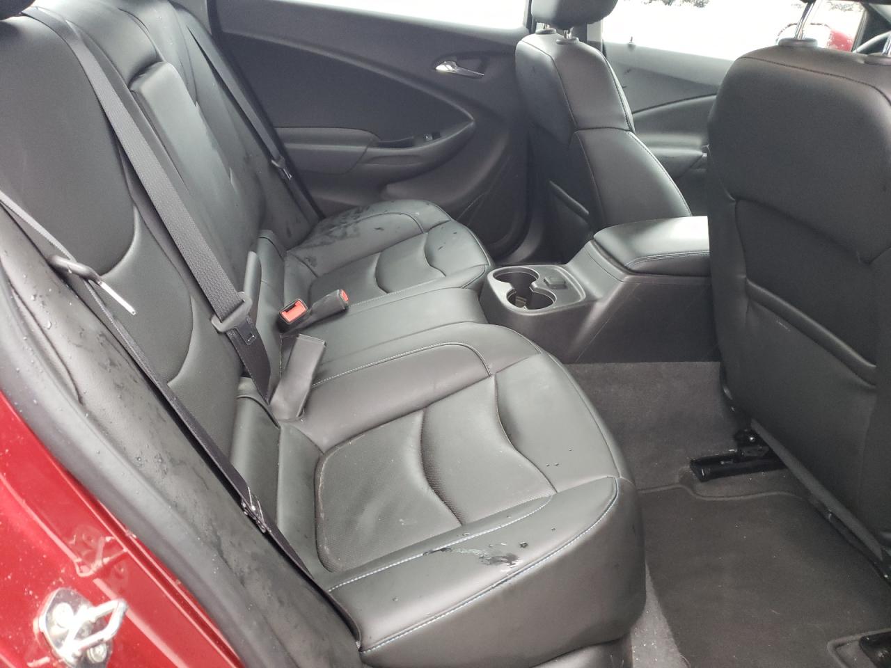 2018 Chevrolet Volt - Image 10