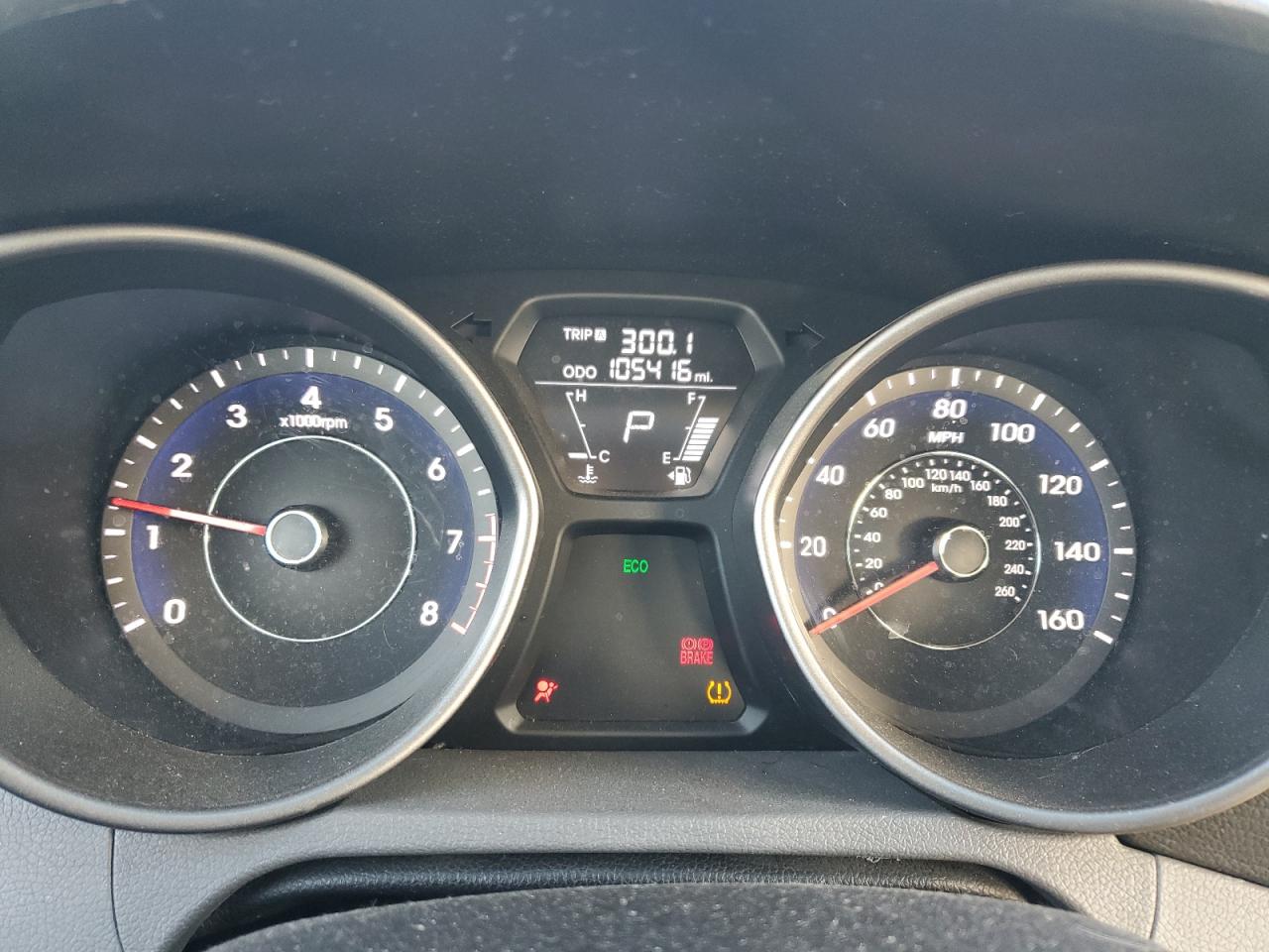 2012 Hyundai Elantra - Image 9