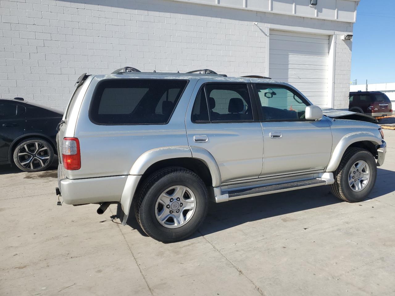 2000 Toyota 4Runner - Image 3