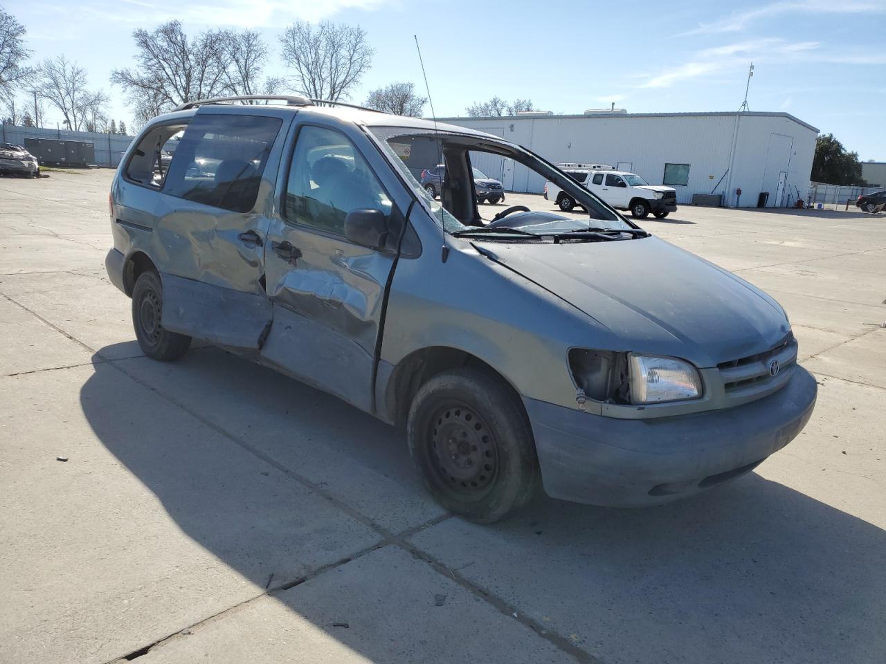 1998 Toyota Sienna - Image 4