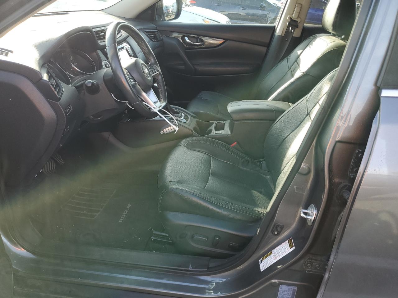 2017 Nissan Rogue - Image 7